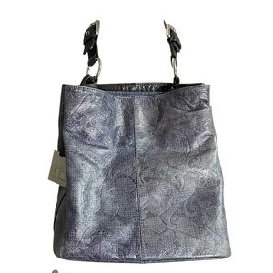 Puntotres Blue Leather Bucket Bag. Made in Spain